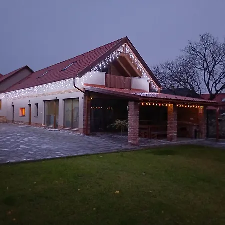 Benige Vendeghaz Guest house *